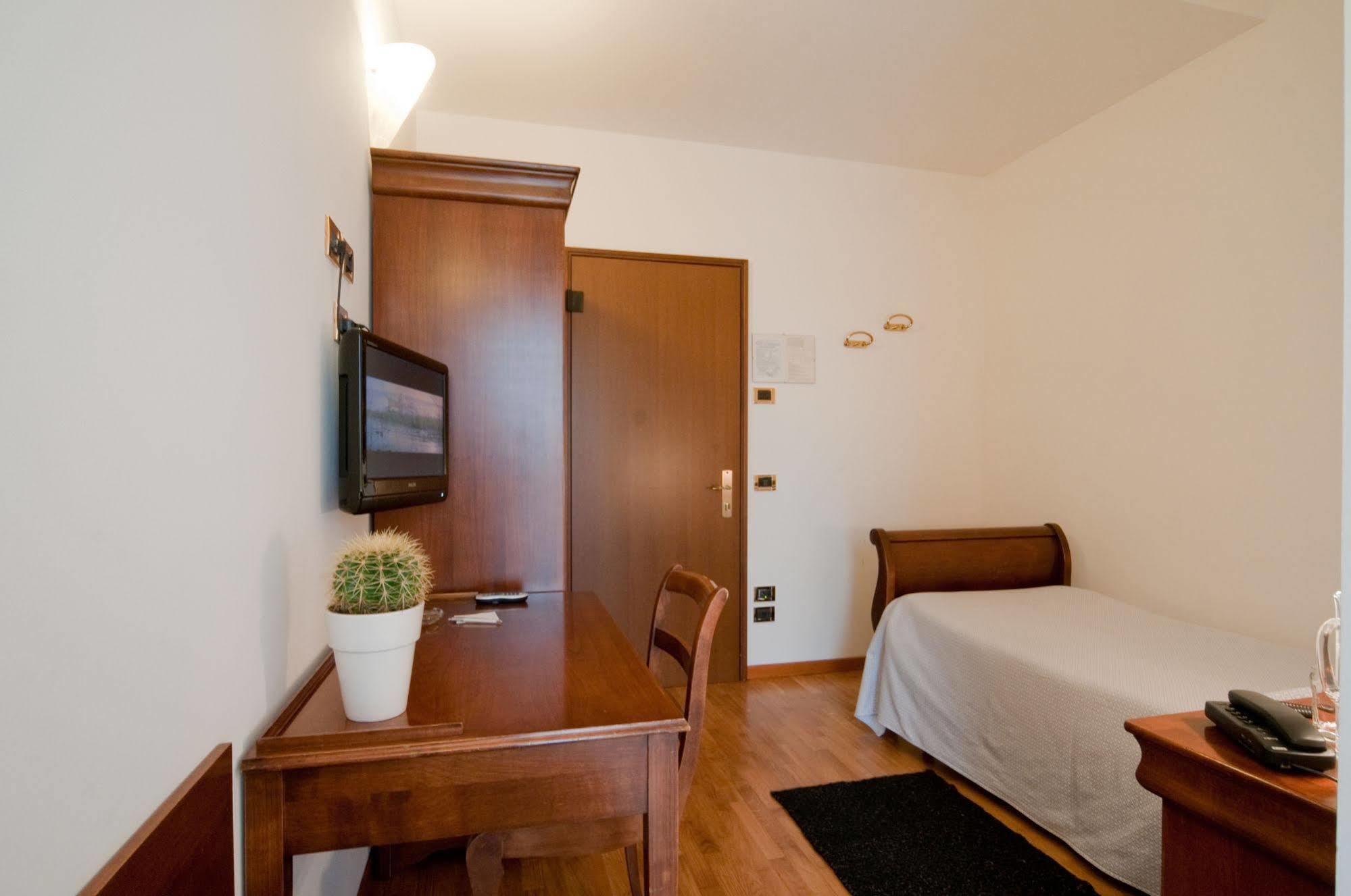 Hotel Belvedere تْييني المظهر الخارجي الصورة